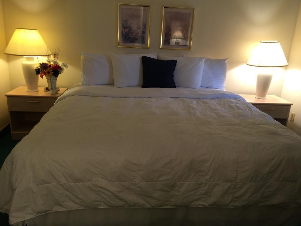 Americas Best Value Inn & Suites - Bluffton Buitenkant foto