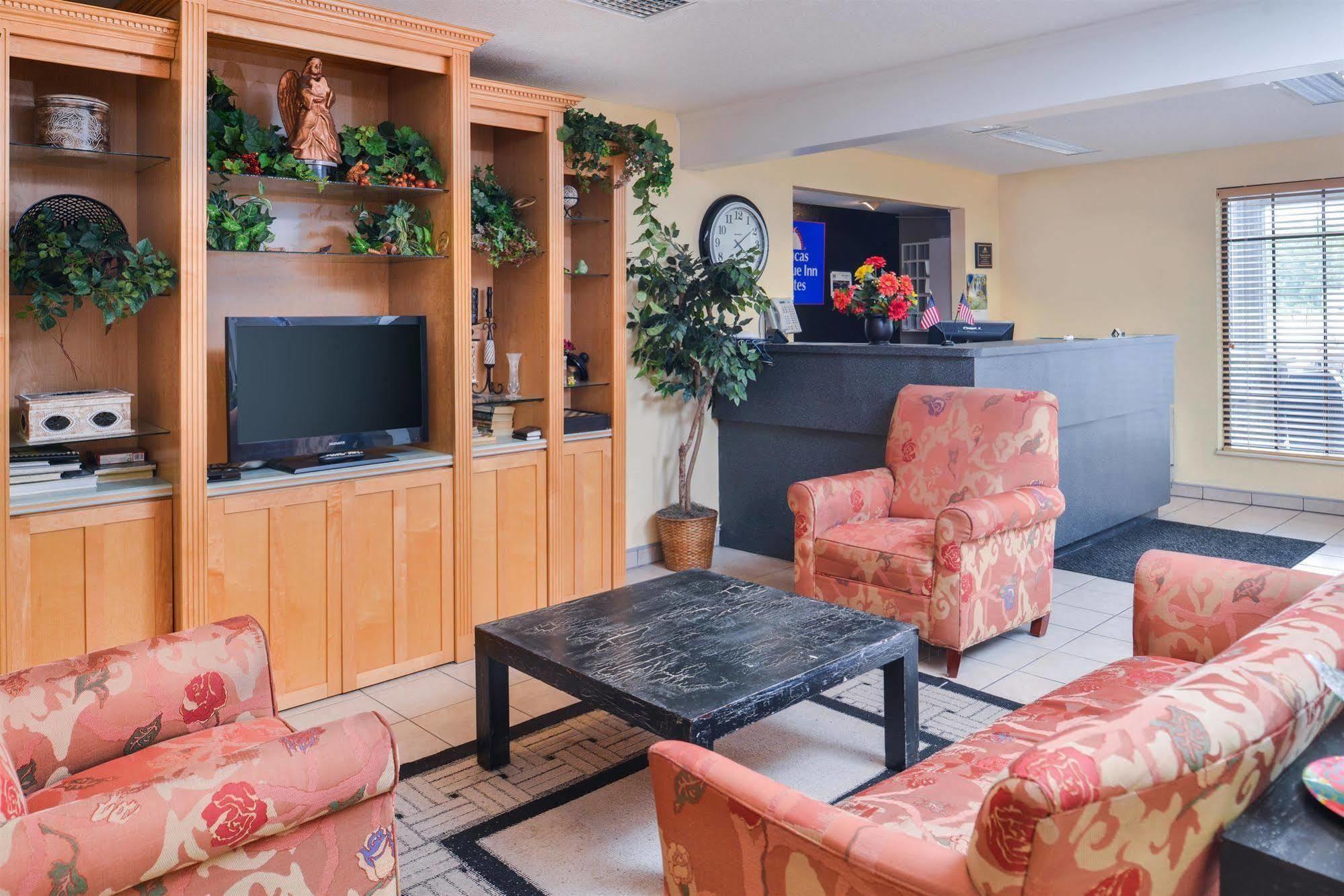 Americas Best Value Inn & Suites - Bluffton Buitenkant foto