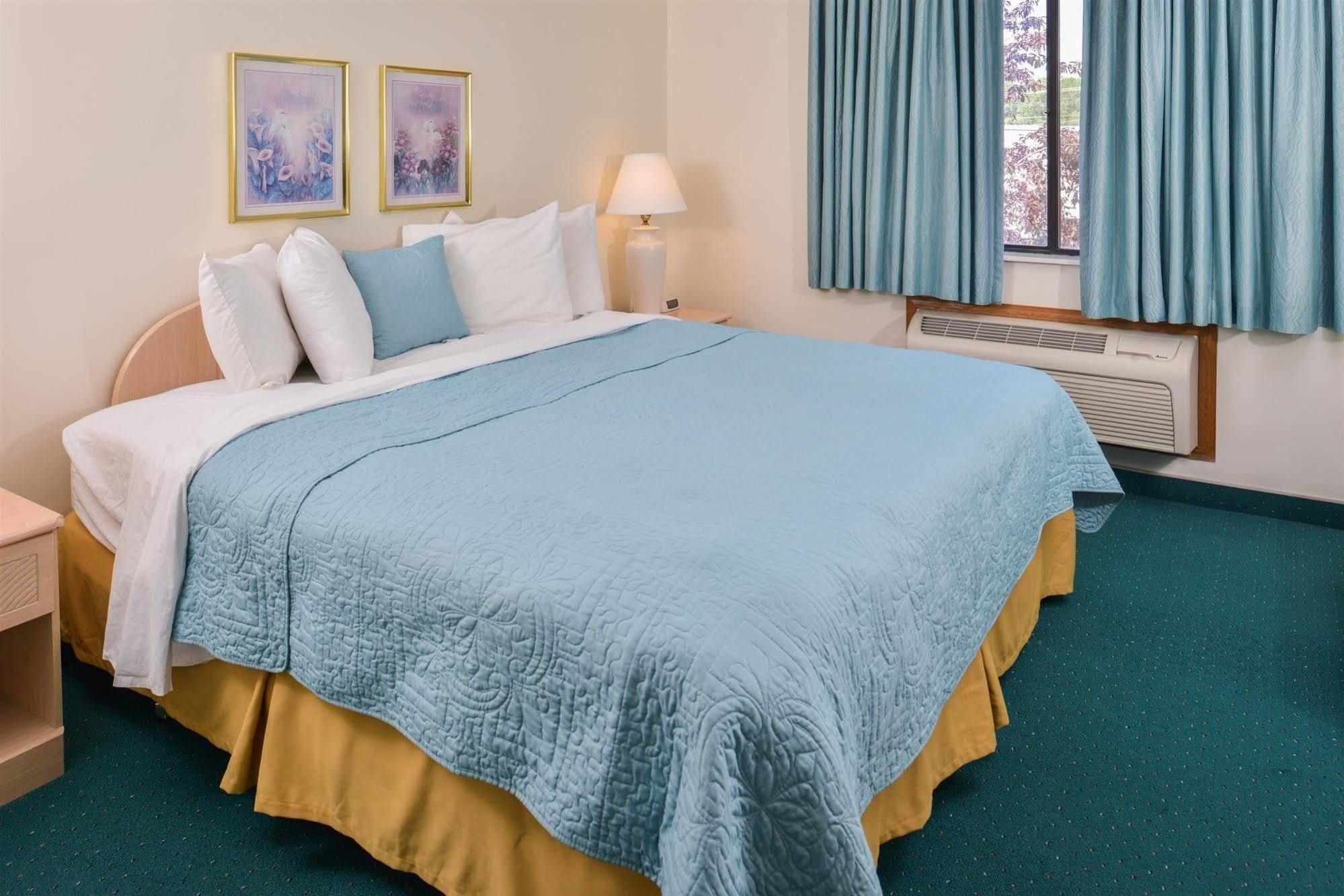 Americas Best Value Inn & Suites - Bluffton Buitenkant foto