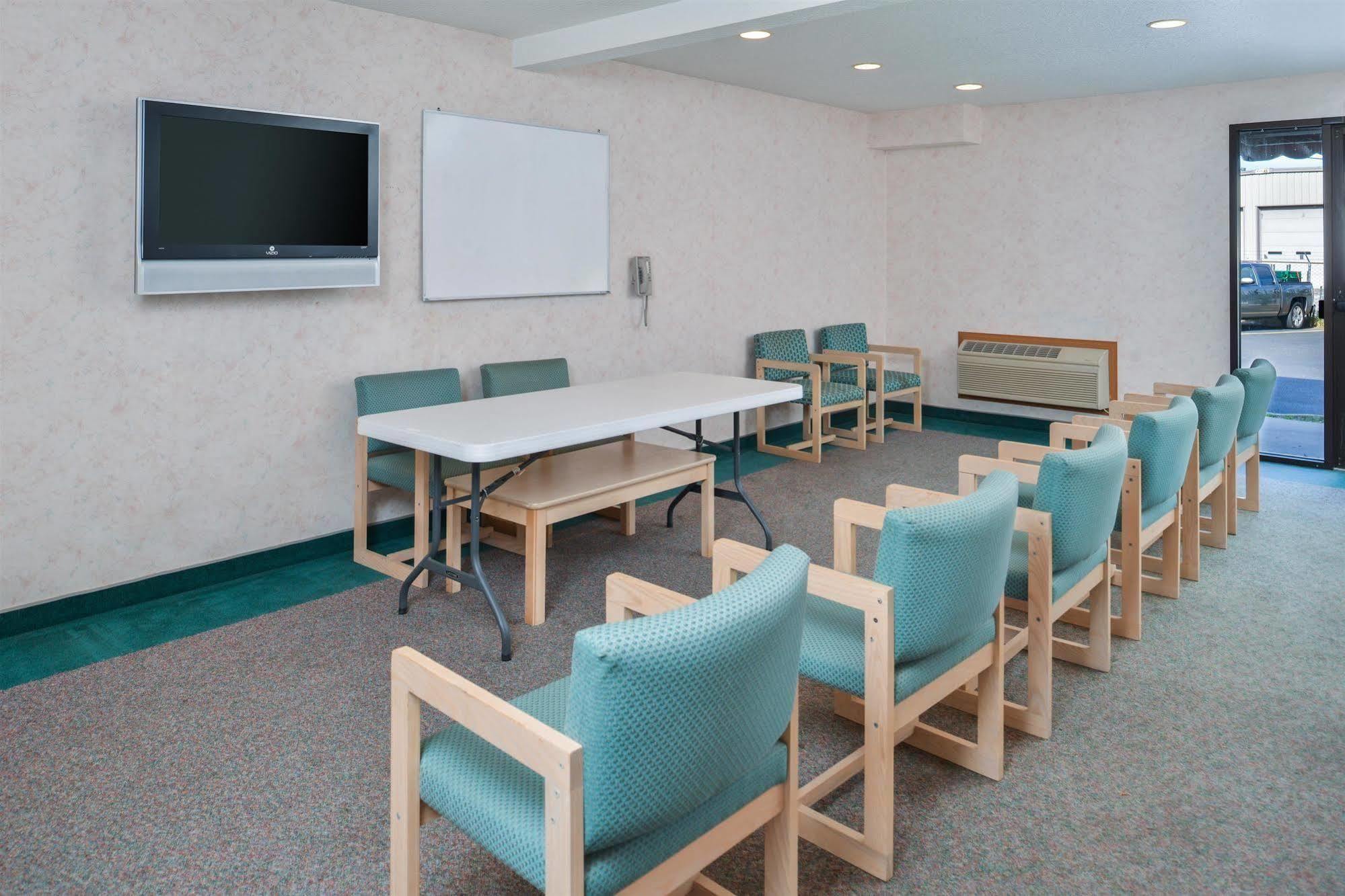 Americas Best Value Inn & Suites - Bluffton Buitenkant foto